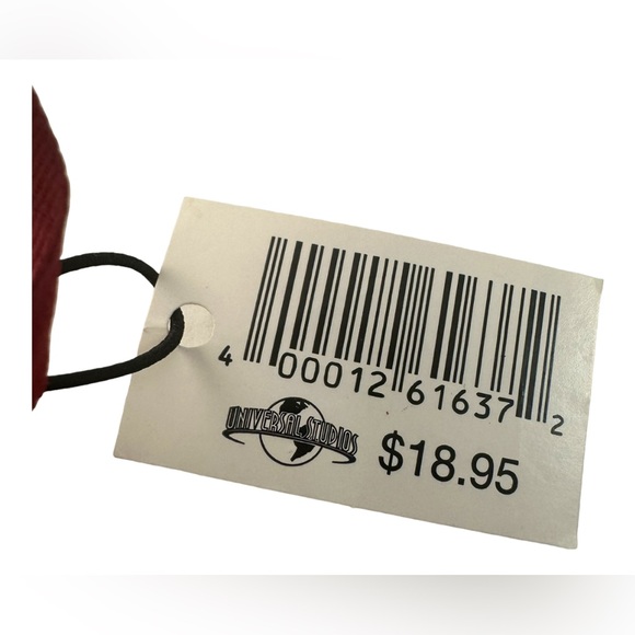 Harry Potter Gryffindor Crest Ornament NWT - Picture 2 of 2